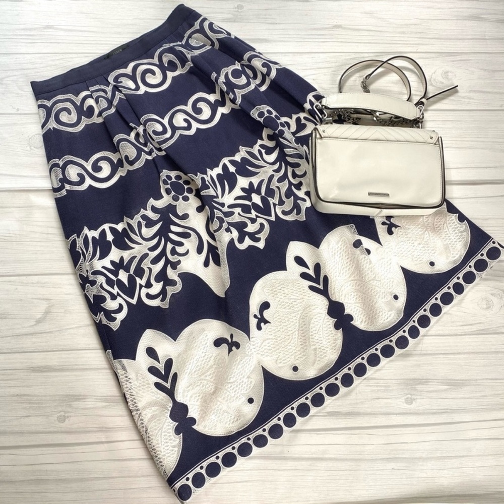 J CREW French Renaissance Ornate Lace Navy Midi Skirt 8 - Picture 2 of 9